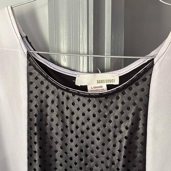 SANS SOUCI Large Sleeveless White Black Top Polyester Dressy Office Casual - Picture 2 of 9